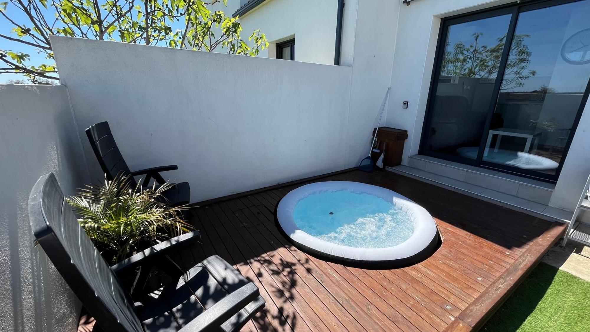 Appartement Avec Spa-Avril A Sept-Camargue 4 Personnes Saint-Laurent-dʼAigouze المظهر الخارجي الصورة